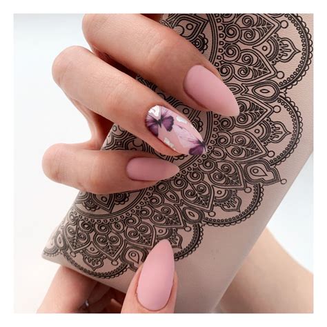 Нежный маникюр миндаль бабочка | Nails, Beauty