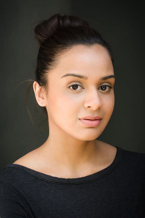 Ambreen Razia | Headshots, Portrait, Actresses