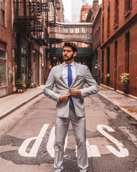 Erik Conover - Bio, Age, Net Worth, Height, Facts, In Relation