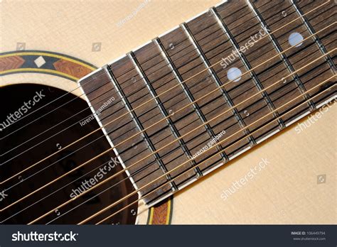 how to play a twelve string guitar
