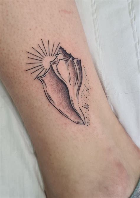 Pretty conch shell tattoo | Shell tattoos, Conch shell tattoos ...