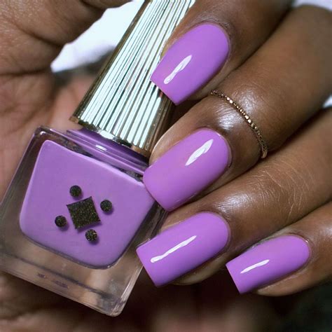 The 21 Best Spring Nail Colors For Dark Skin In 2026
