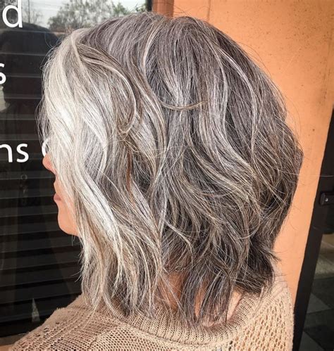 10+ Medium Length Natural Grey Hair Styles – The FSHN