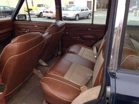 1990 Jeep Grand Wagoneer Seat Covers - Velcromag