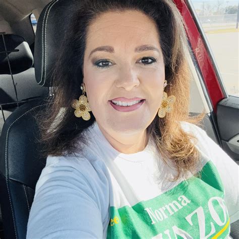 Santos-Sandra Vasquez