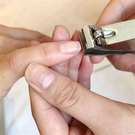 how to take care nails