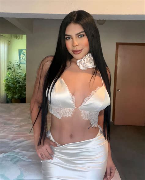 Rashel Fernandez added a new photo. - Rashel Fernandez