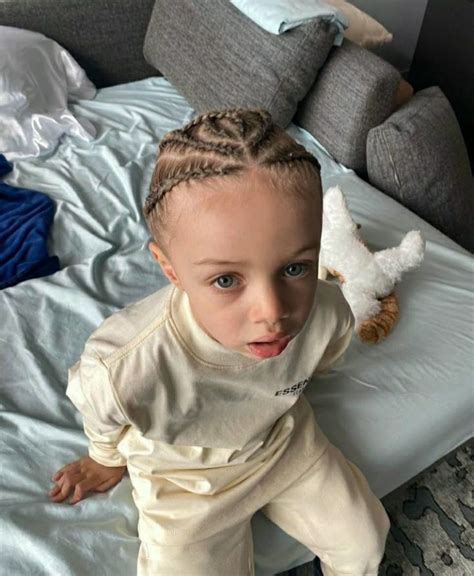 Drake pulls up to Adonis' first basketball game | ktt2