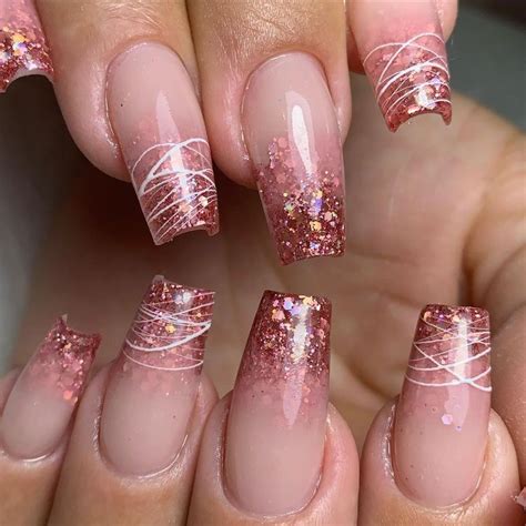 Ideia De Unhas Em Gel - 10 Ideias Criativas de Unhas em Gel Decoradas para Experimentar