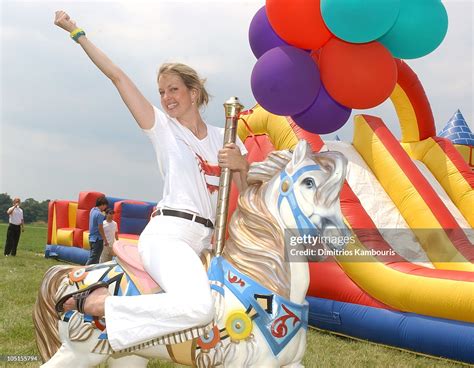 Alexandra Wentworth's feet