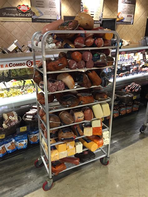 The ball of my left foot started hurting as soon as my eyes saw it : r/gout