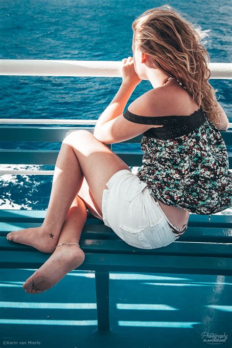 How Candid Girls Are Impacting Society - onnus79