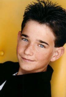 actors  plays young michael  arrested development trivia quiz