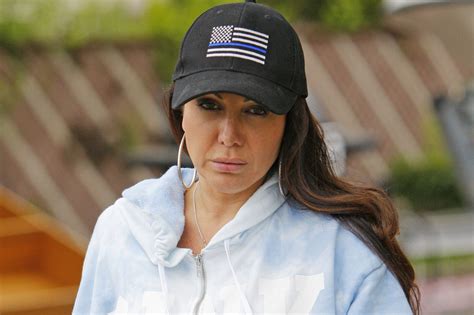 Amy Fisher puts Long Island peep-show pad on the market