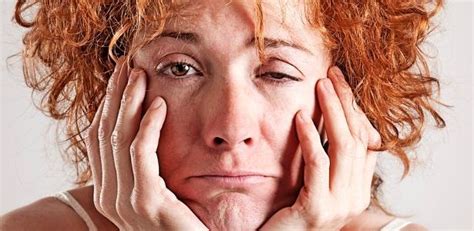 Acordar Com Rosto E Olhos Inchados - Cara de sono: por que acordamos com o rosto inchado?
