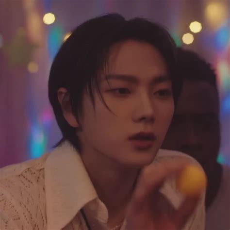 pin       boynextdoor  boy  door boy groups boys