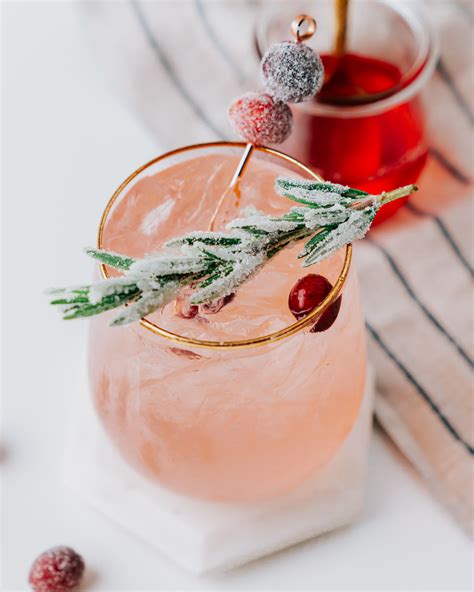 Cranberry Rosemary Spritz - The Social Sipper