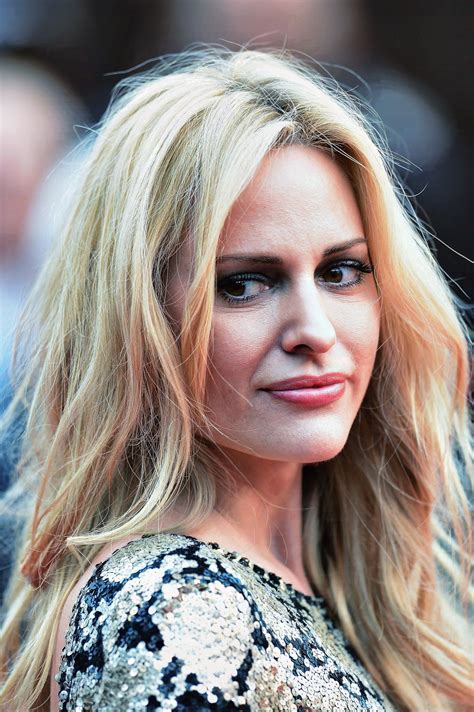 Pictures of Aimee Mullins