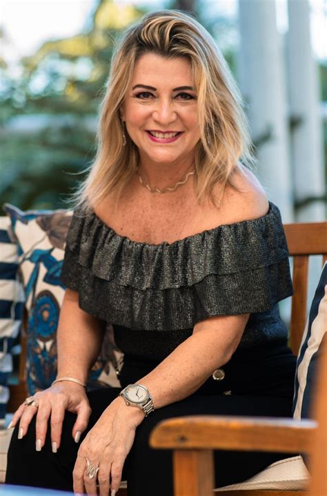 Atração do Start da Felicidade: conheça a Andrea Perez | start da