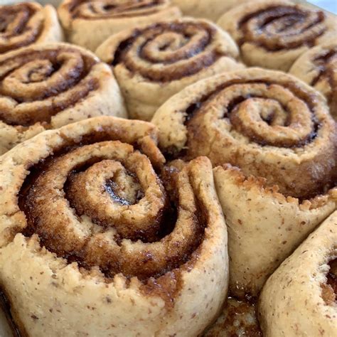 Salem City Schools - Salem, Virginia - SCHOOL BOARD HONORS PAINTER AND