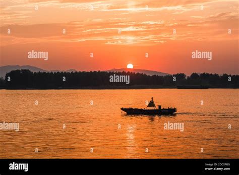 The Yangtze river sunset scenery Stock Photo - Alamy
