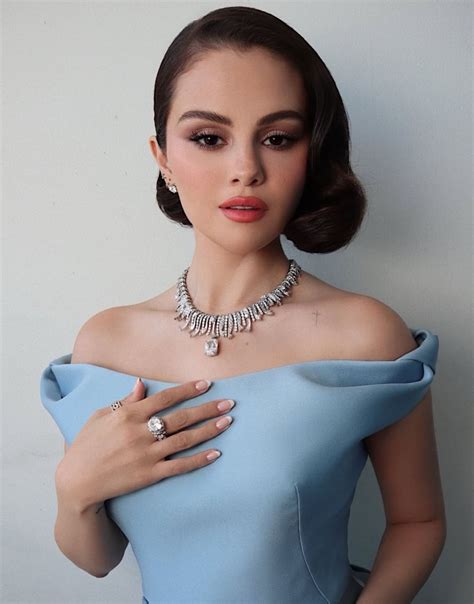 Selena Gomez's Biggest Awards and Accolades - zpyjuzm