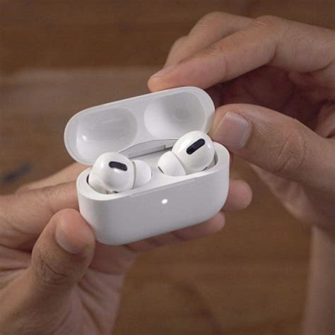 Apple добавила новую функцию во флагманские наушники AirPods Pro и ...