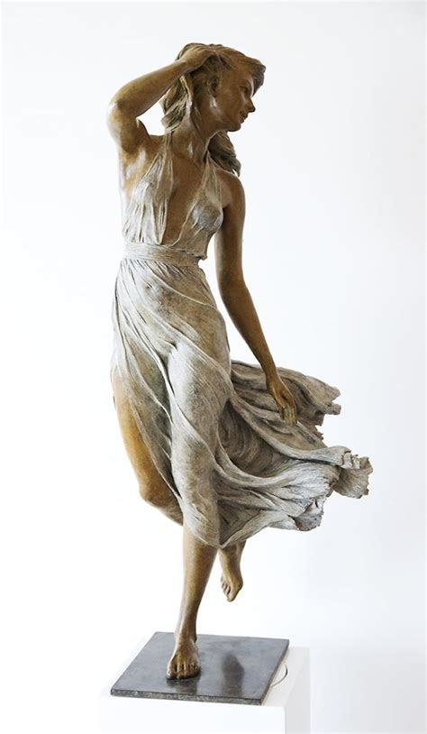artist creates life size sculptures  women inspired  renaissance