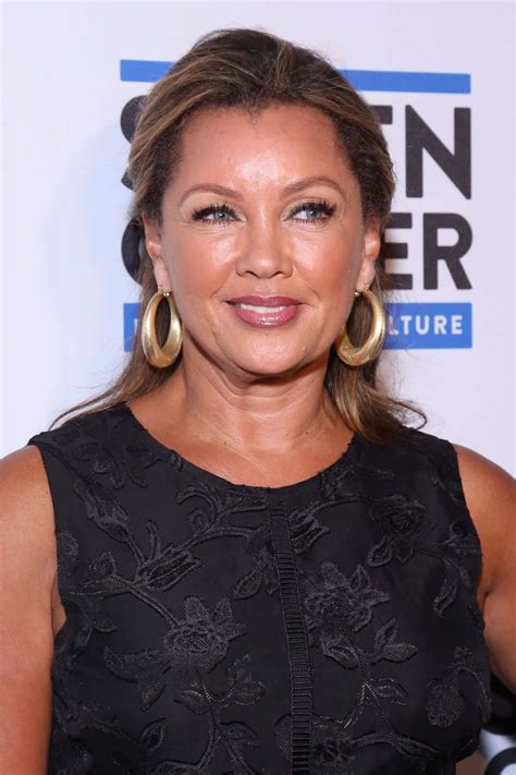 Download Vanessa Williams Pictures 1280 X 1921 | Wallpapers.com