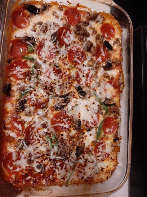 Where's The Crust Pizza - Cakes And Colors