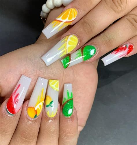 33 Summer Acrylic Nail Designs for Captivating Sun-Kissed Glam