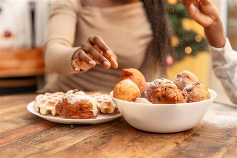Vermijd déze 5 fouten bij het bakken van oliebollen | Margriet