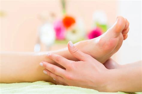 LUXURY COLLAGEN SPA PEDICURE