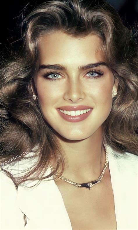 Beauty Women, Hair Beauty, 90s Makeup Look, Makeup Looks, Brooke