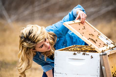 We Will Not Be Tamed: Meet Erika Thompson - We Will Not Be Tamed