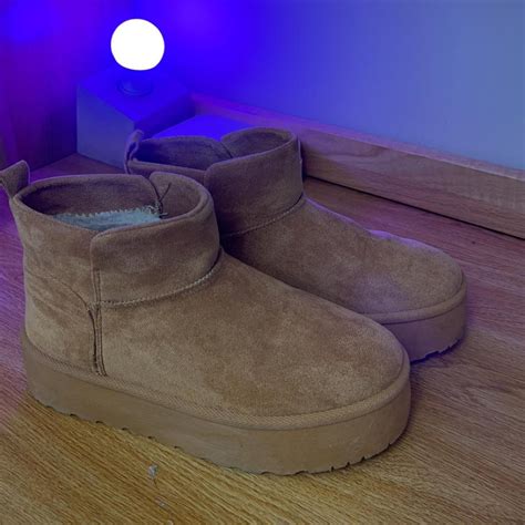 Ugg dupe ♧ Platform Ultra Mini ♧ Size 8.5/9 ♧... - Depop