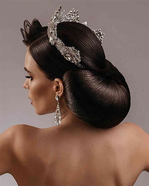 Princess Hairstyles: The 27 Most Charming Ideas