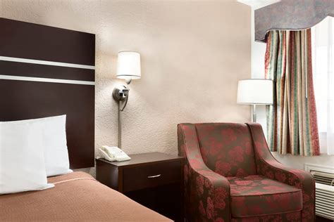 Travelodge by Wyndham Killeen/Fort Hood | Killeen, TX Hotels