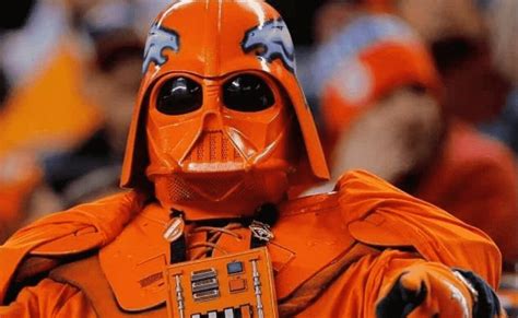 20 Outfits Worn By NFL Fans That Are Unbelievable