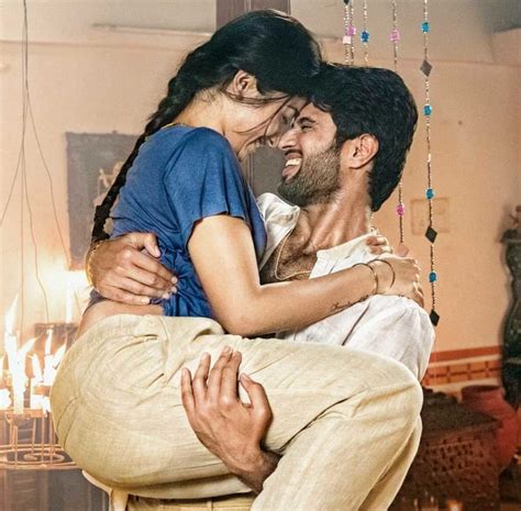 Vijay Devarakonda Wife, Age, Girlfriend, Brother, Height, Caste, Family