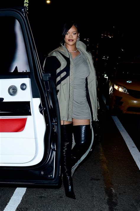 Rihanna Big Boobs - Hot Celebs Home