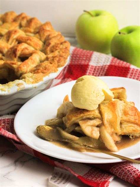 Easy Puff Pastry Apple Pie - Sims Home Kitchen