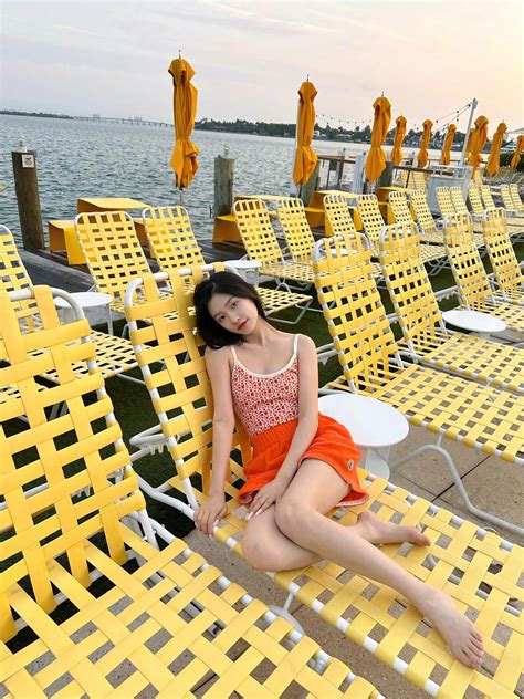 Lin Yun's beautiful legs in summer - iNEWS