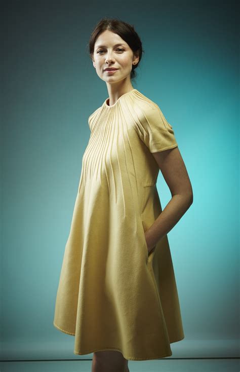 2014 - Comic-Con - 008 - Caitriona Balfe Fan