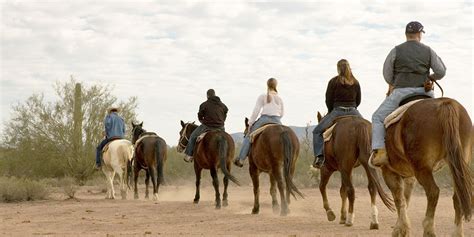 Rise Early with this Amazing Red Rock Canyon Horseback Riding Tour!