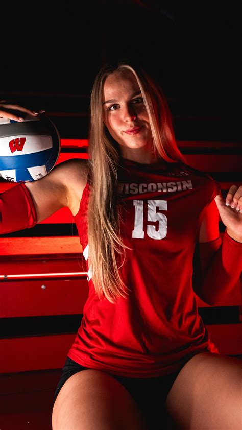 Wisconsin Volleyball (@badgervb) • Instagram photos and videos