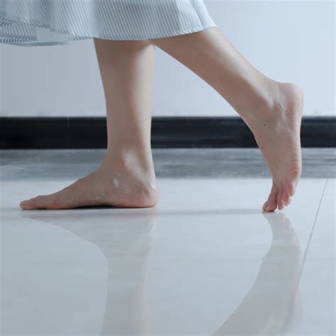 #255 3 Torn plantar plate treatment options - DOC