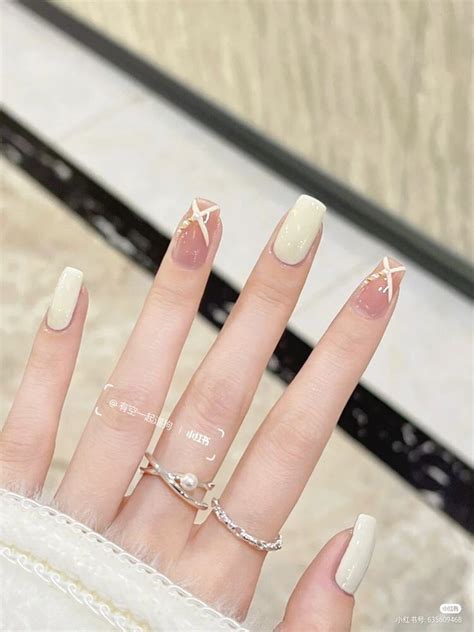 Chia sẻ với hơn 91 về mẫu nail trắng đơn giản mới nhất - coedo.com.vn