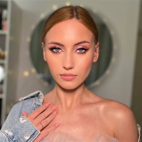 Ekaterina Belenkova | Model | Brow Artist (@katerina__belenkova) on Threads