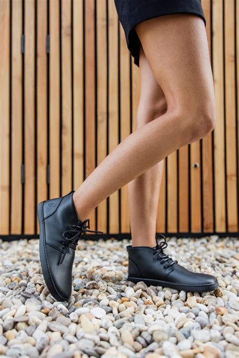 BERRY all-season barefoot shoes Black | SHAPEN barefoot